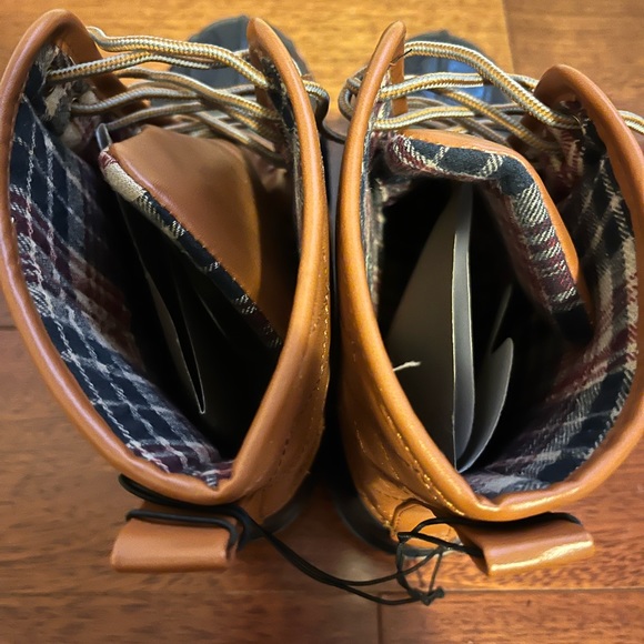 Boots - Picture 2 of 3